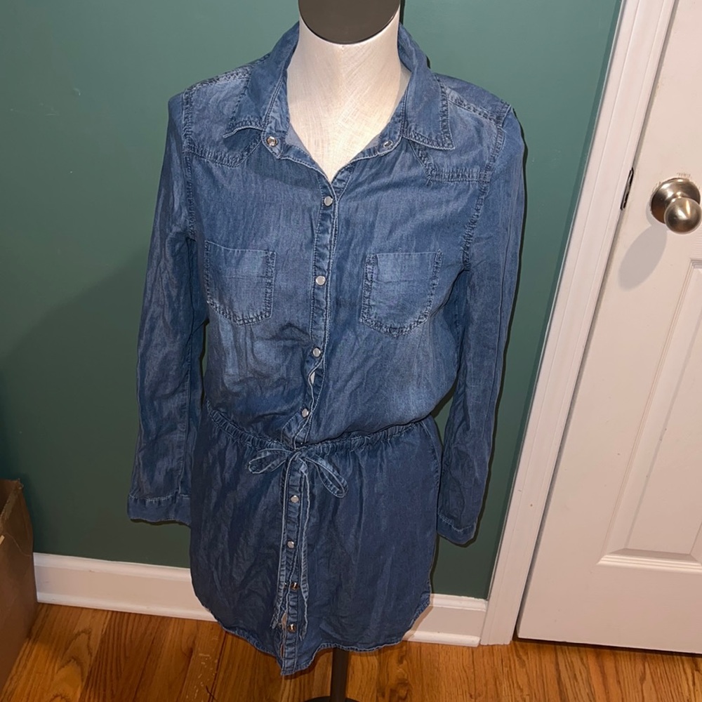 ❄️YMI LUXE button up‎ denim dress.  Size M